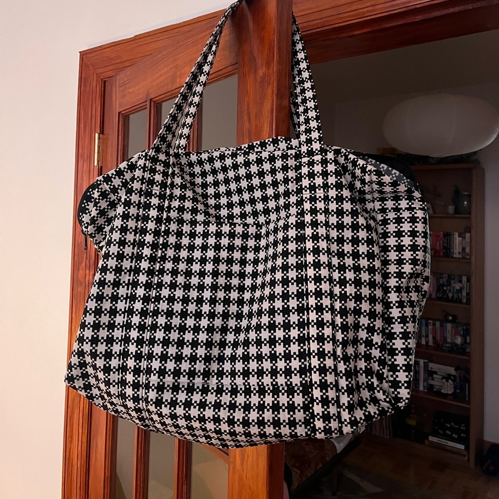Baggu carry-on travel bag
